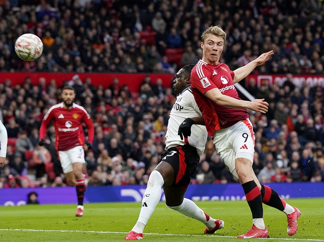 里程碑夜托特纳姆防线松动，意甲关键时刻刷纪录，气氛紧张，球队文化再被提及的简单介绍